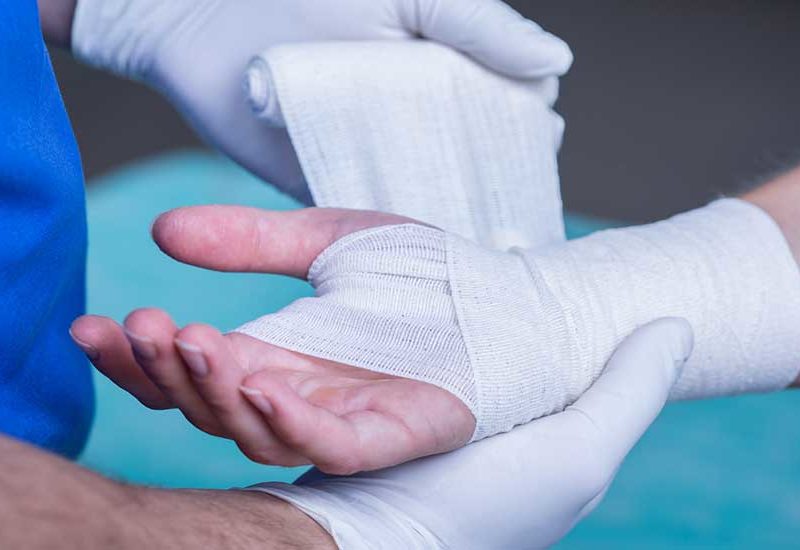 Westlake Village Hand Surgeon/hand doctor in Westlake Village, California. Photo of hand doctor/hand surgeon David M. Auerbach, MD. Dr. Auerbach is a Fellowship-Trained Hand and Upper Extremity hand specialist who is part of the complete hand doctor and hand surgeon team at Southern California Orthopedic Institute.